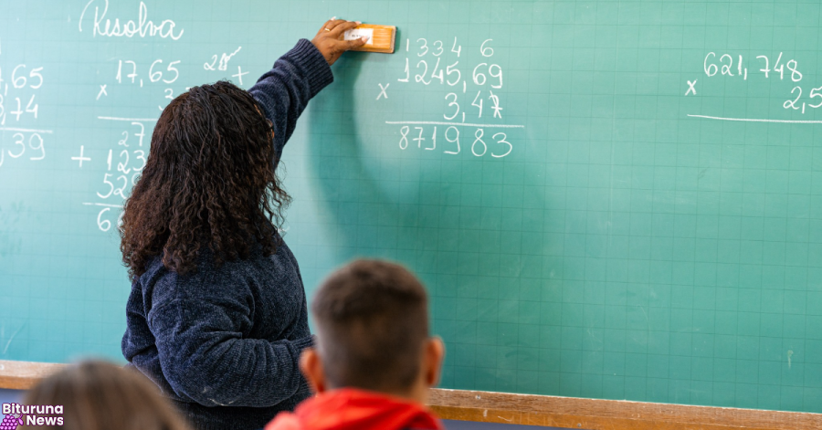 Seed-PR abre PSS com 500 vagas para professores, pedagogos e tradutores