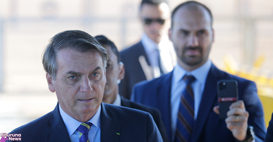 PF indica Jair e Eduardo Bolsonaro por coação e tentativa de abolição da democracia