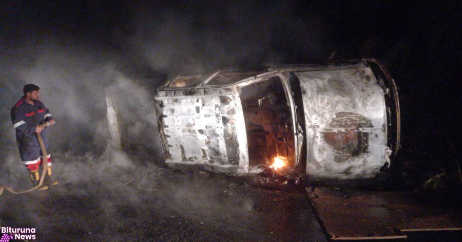 Incêndio destrói Toyota Hilux na PR-170 entre Bituruna e General Carneiro