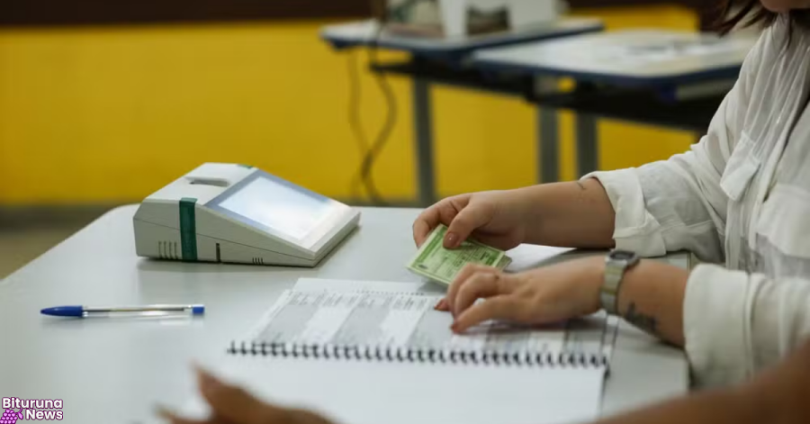 Folga dobrada e vale-refeição de R$ 65 por turno: veja os benefícios para mesários voluntários no Paraná