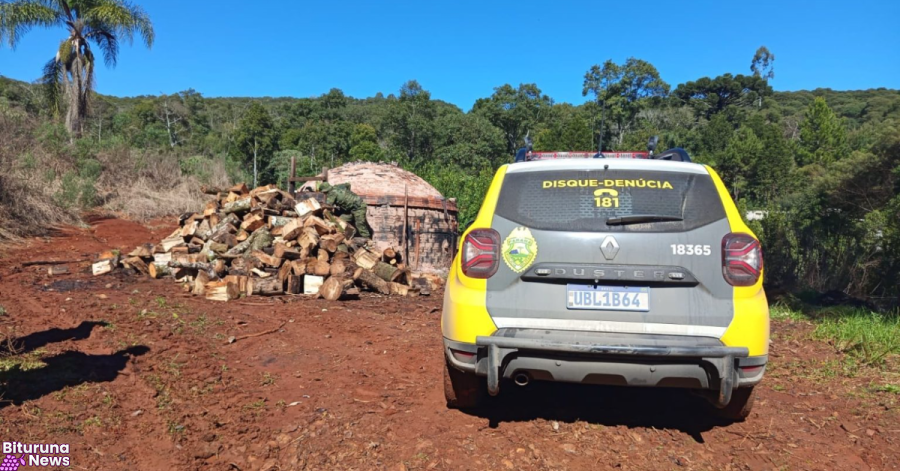Polícia Ambiental fecha fornos ilegais e apreende 9,4 toneladas de carvão em Cruz Machado