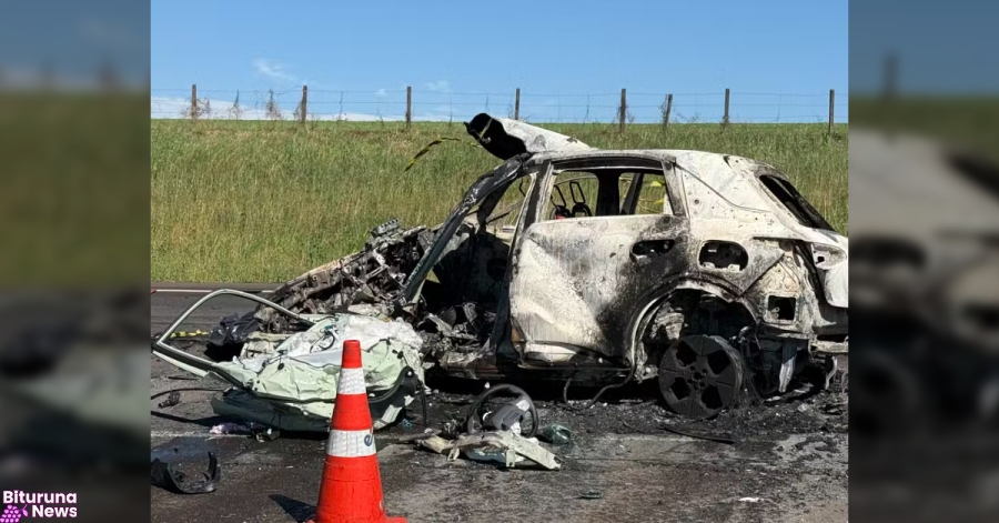 Carro elétrico bate de frente com caminhonete, pega fogo e motorista morre carbonizado na BR-277