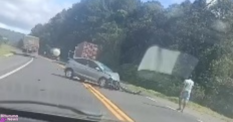 Acidente entre carro e caminhão é registrado na BR-153