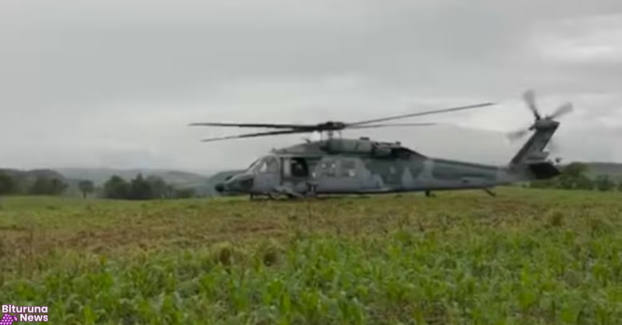 Helicóptero da Força Aérea Brasileira assusta moradores com pouso de emergência em plantação de milho em Candói